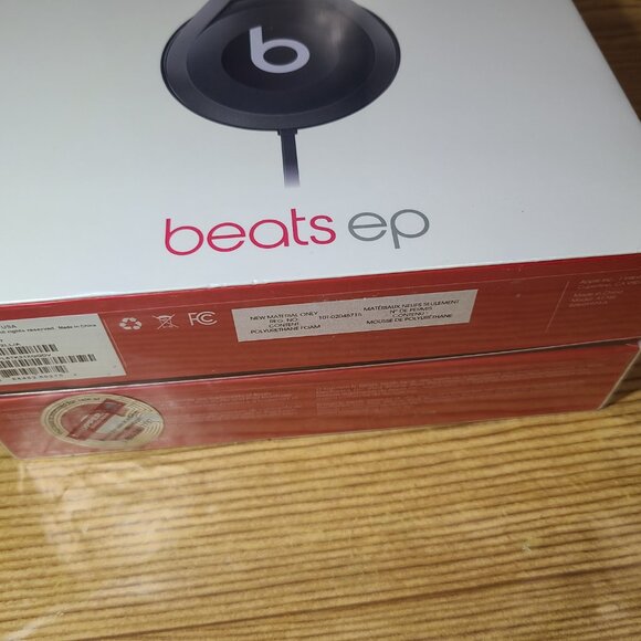 Beats ep Headphones (NEW) - Picture 2 of 5